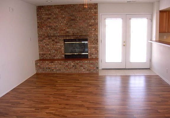 Family room w/ fireplace