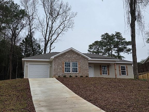 3rd image of 133 Hollis Dr