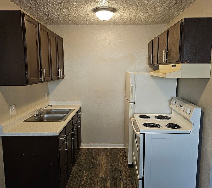1st image of 2007 Carmel Dr #2019-05