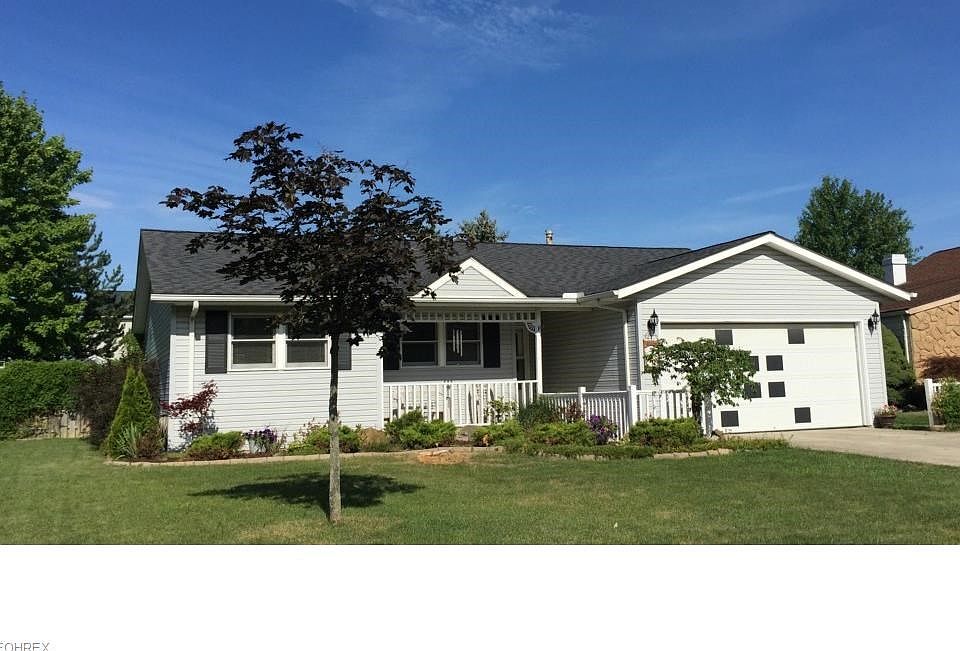 1st image of 121 Monticello Cir