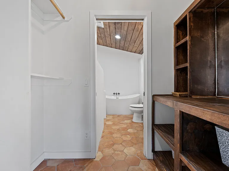 251 N Encinal Ave — Photo 8
