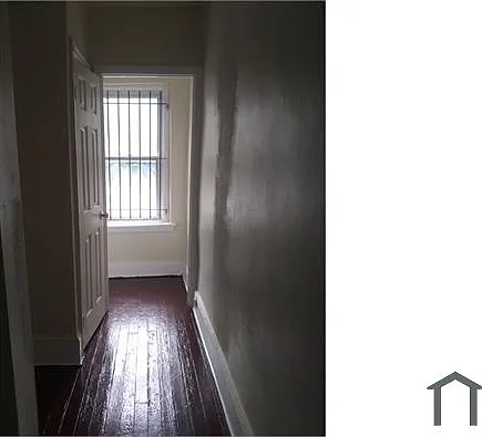 346 N 62nd St — Photo 2