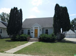 581 1st St SE, Hartley, IA 51346