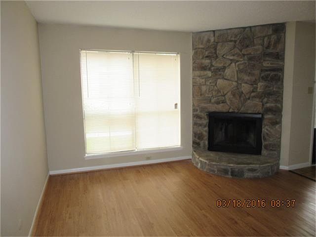1st image of 17401 Red Oak Dr