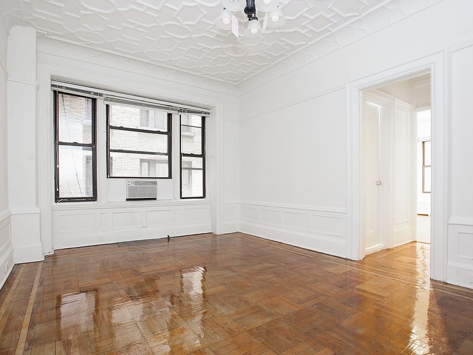 1st image of 200 W 54th St APT 1B