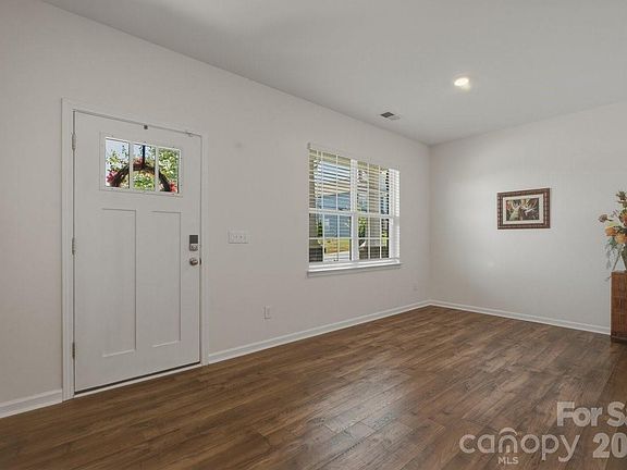 3rd image of 223 Marathon Ln
