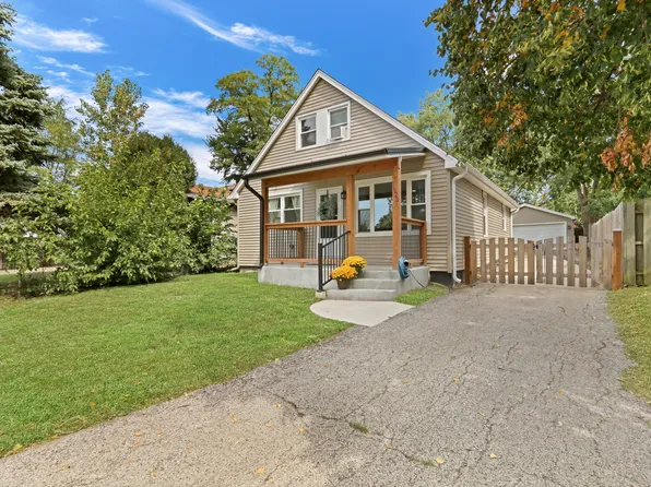 1623 N Hickory Ave, Round Lake Beach, IL 60073