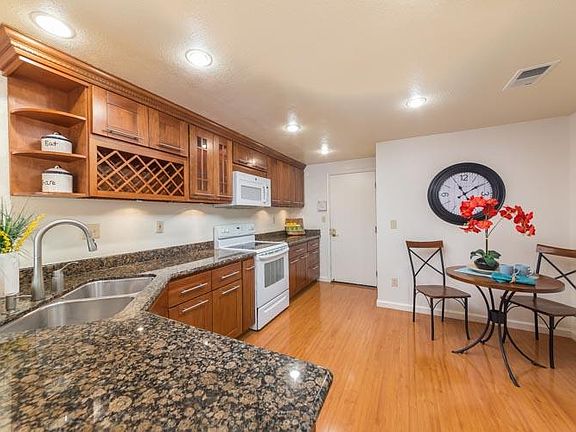 2nd image of 2089 Ornellas Dr