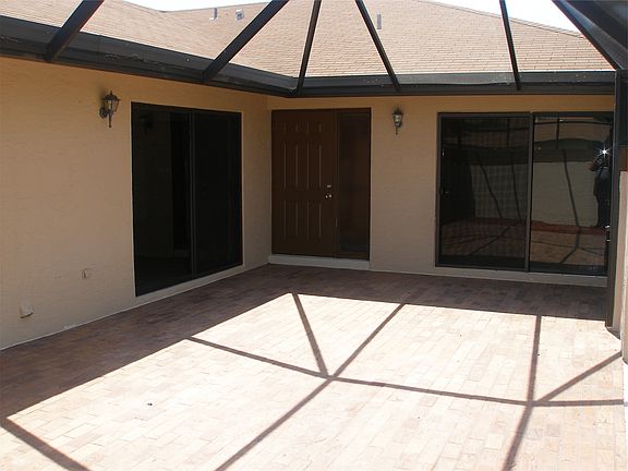 SCREENED PATIO