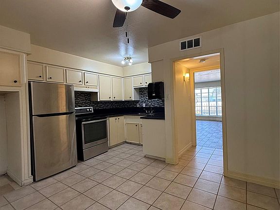 2nd image of 8140 Fondren Rd #8140