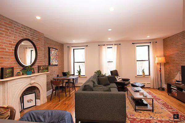 Rented by R New York | media 17