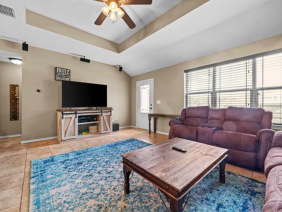 5th image of 305 Mission Crest Cir