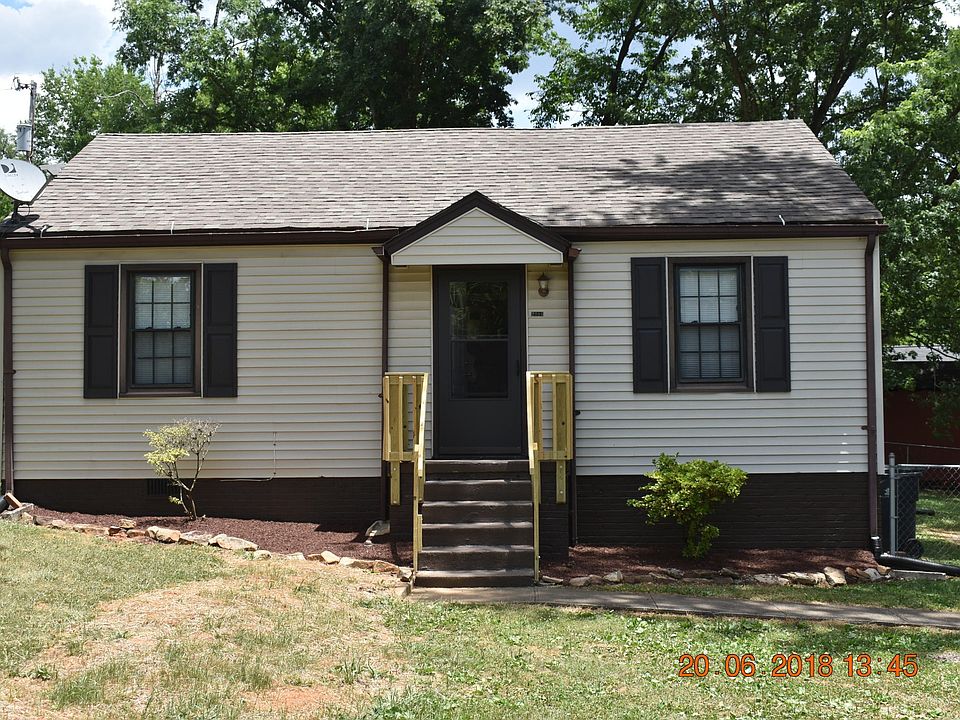 1st image of 2304 NE Boxwood Ln