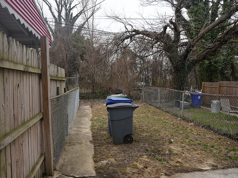 1628 N Ellamont St — Photo 6