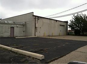 2nd image of 5939 Chase Rd