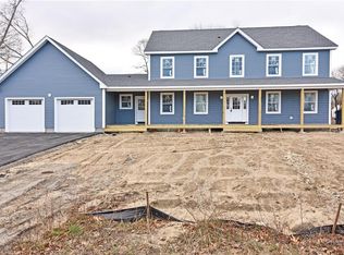 62 Middle St, North Kingstown, RI 02852