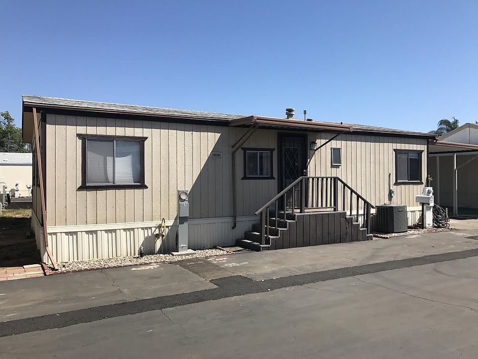 1st image of 211 N Citrus Ave Space 27