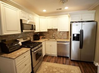 8 Longfellow Ct, Freehold, NJ 07728