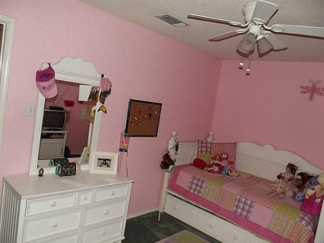1st image of 1309 High Crest Dr
