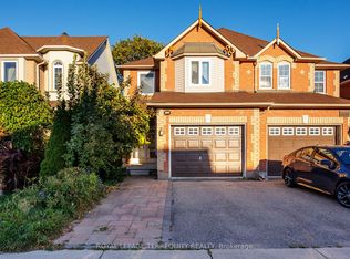 111 English Oak Dr, Richmond Hill, ON L4E 3X4