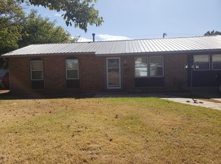 912 Hazel St, Altus, OK 73521