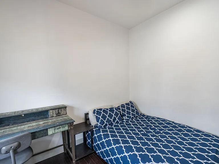 1770 Waterloo St — Photo 12