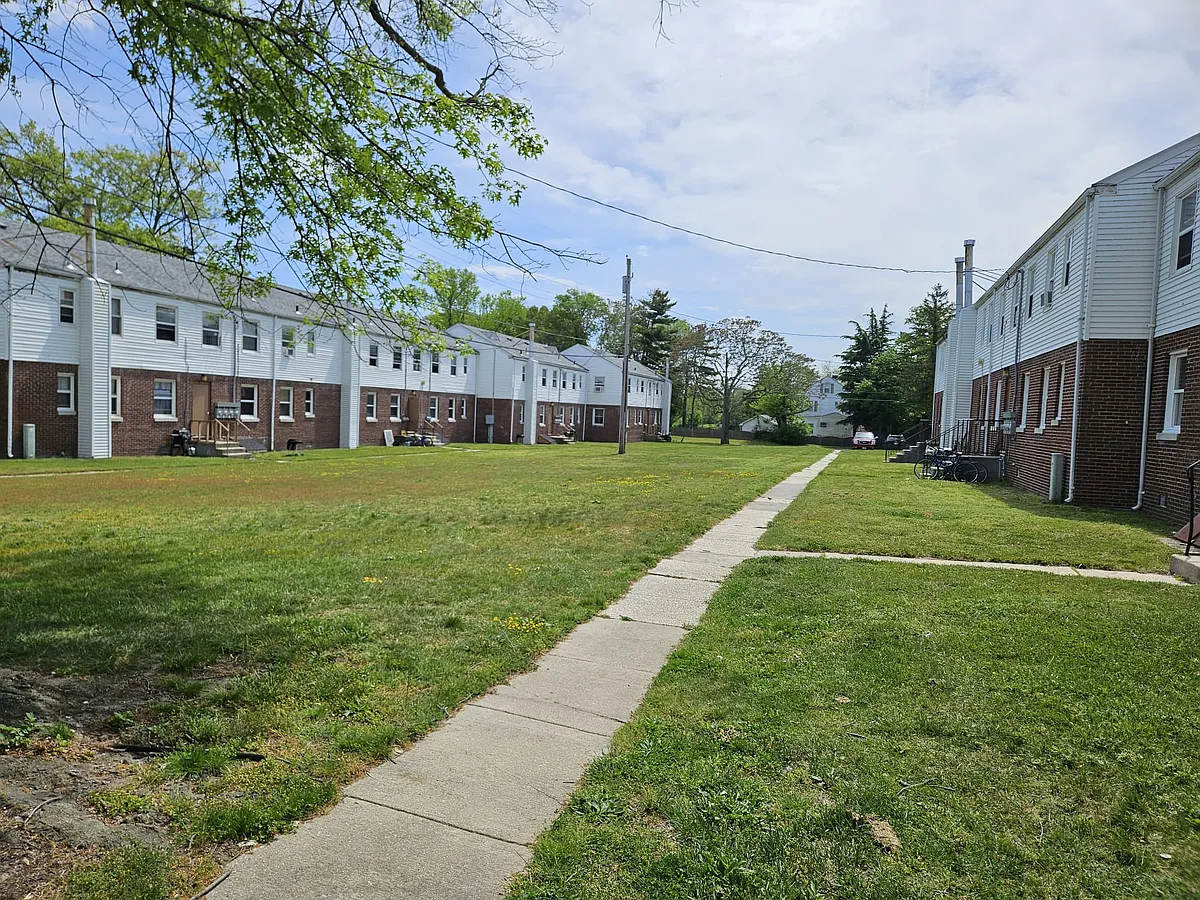 Building Photo - 1007-1009 S Main St #C