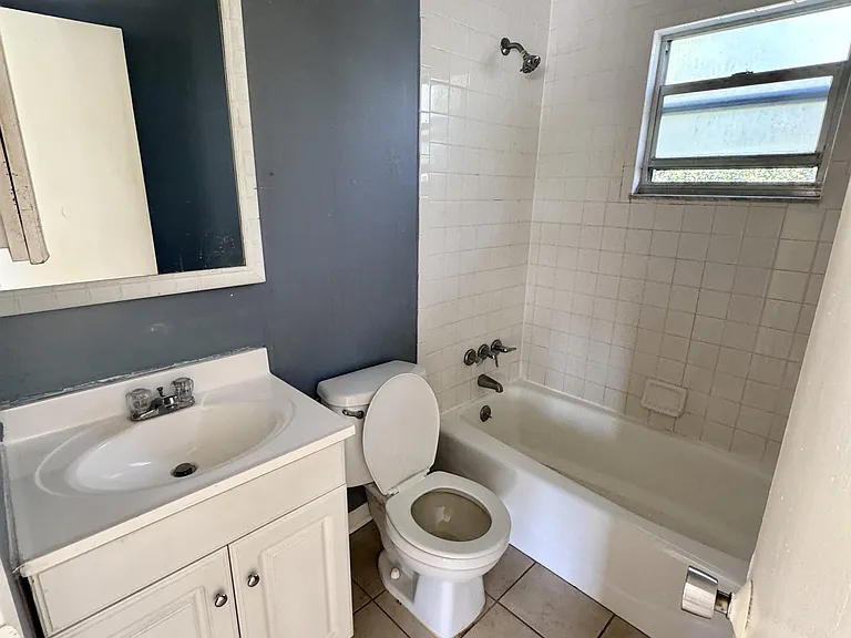311 Francis Dr #2 — Photo 32