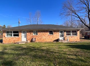 2945 S Pinewood Ln, Bloomington, IN 47403