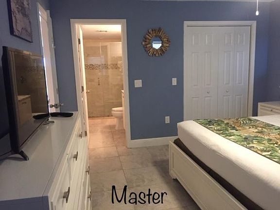 4th image of 500 Burton Dr #1302