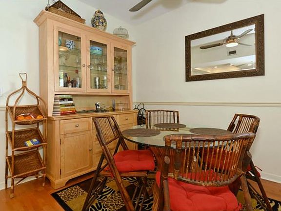 5th image of 5941 Tidewood Ave #11-12