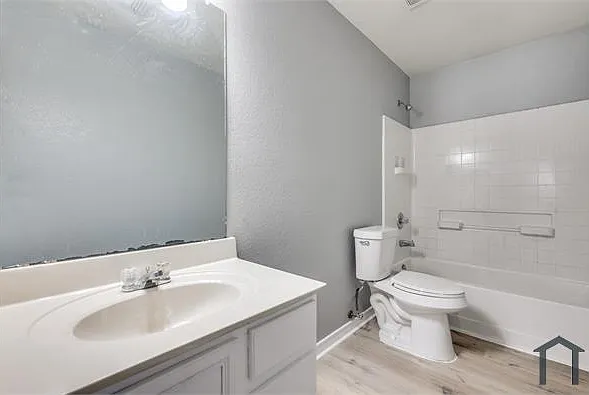 1600 Lionheart Dr — Photo 14