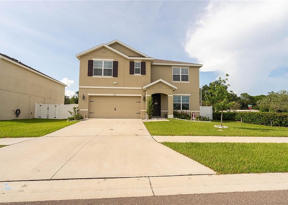 1st image of 602 ARBEQUINA COURT