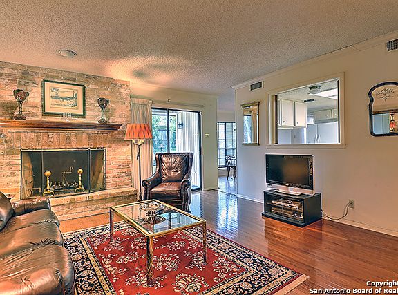 3rd image of 13130 Hunters Valley St