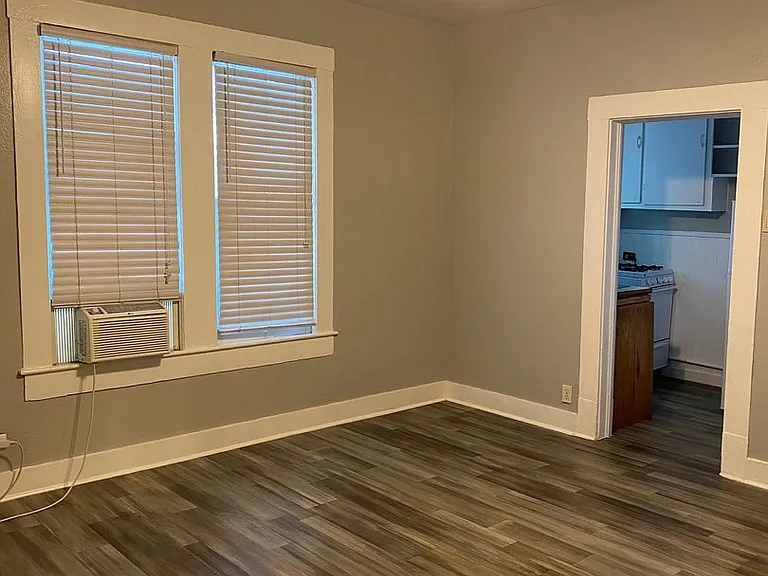 527 Cedar St — Photo 7