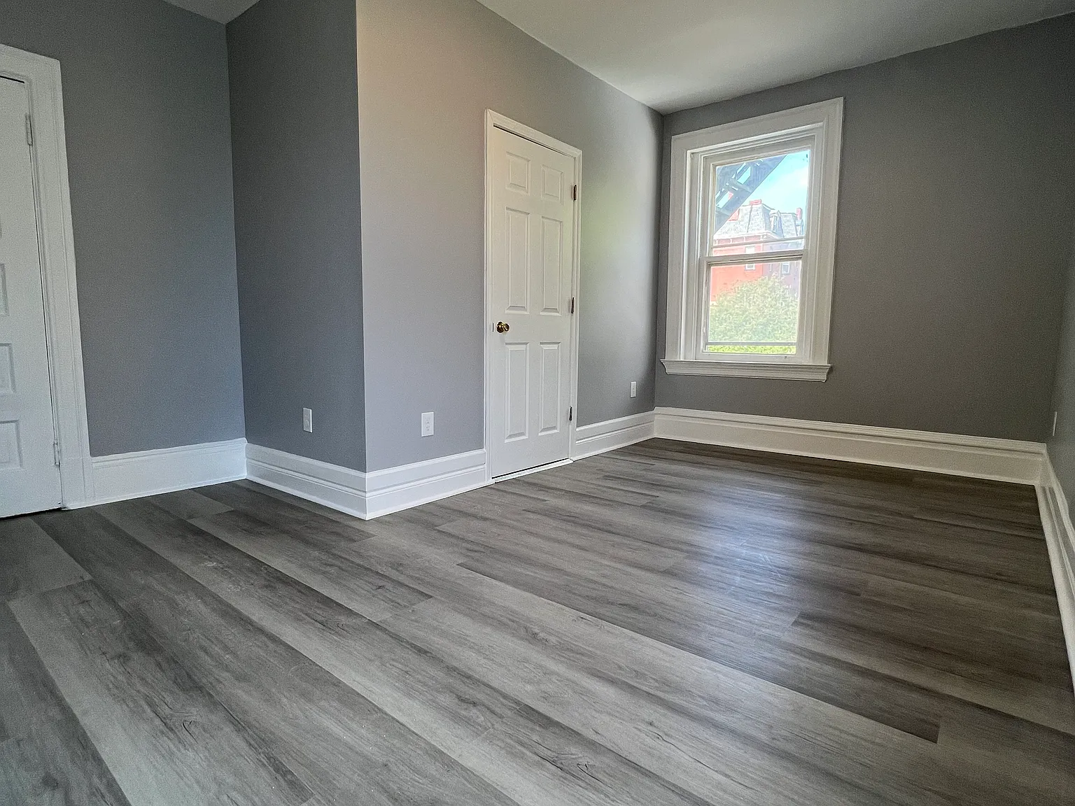 3 bed, 1300 sqft, $1,800 — Photo 4