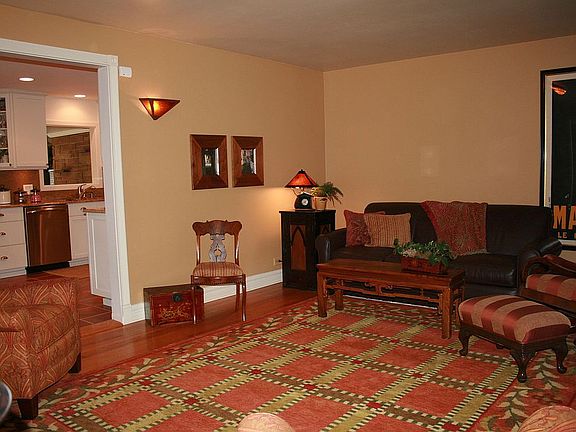 5th image of 1213 W Euclid Ave