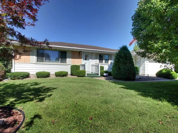 2915 Ray Mar Ct, Quincy, IL 62305