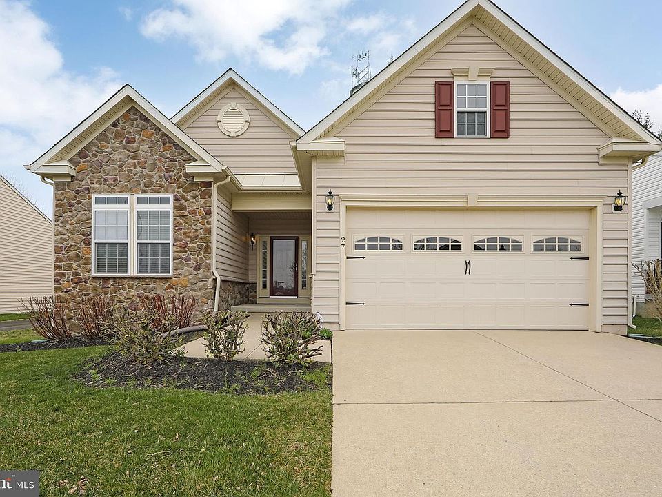 1st image of 27 Simpkins Ln