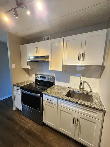 99 Kent Photo 1