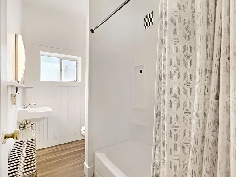 1410 Washington Avenue - #1 — Photo 13