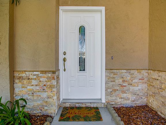 2nd image of 4818 Royal Greens Pl
