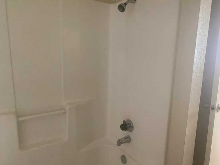 2826 Wimbledon Ct #D — Photo 16