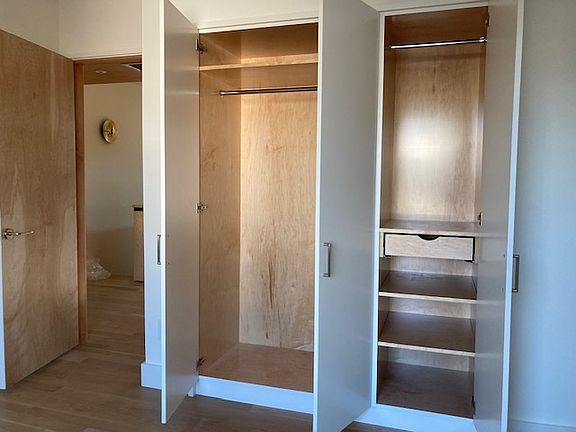 5th image of 514 E Archibald Walk SE #1