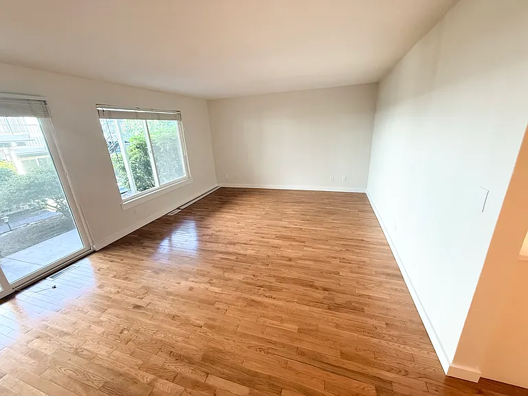 11901 93rd Ave NE #106 — Photo 11