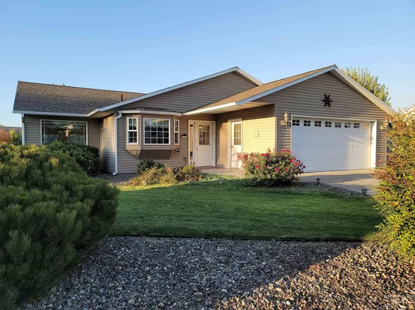 907 Magnolia St, Lewiston, ID 83501