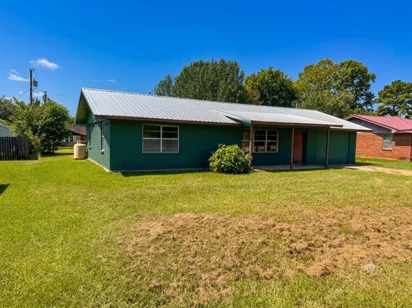 312 E Meadowview St, Valliant, OK 74764