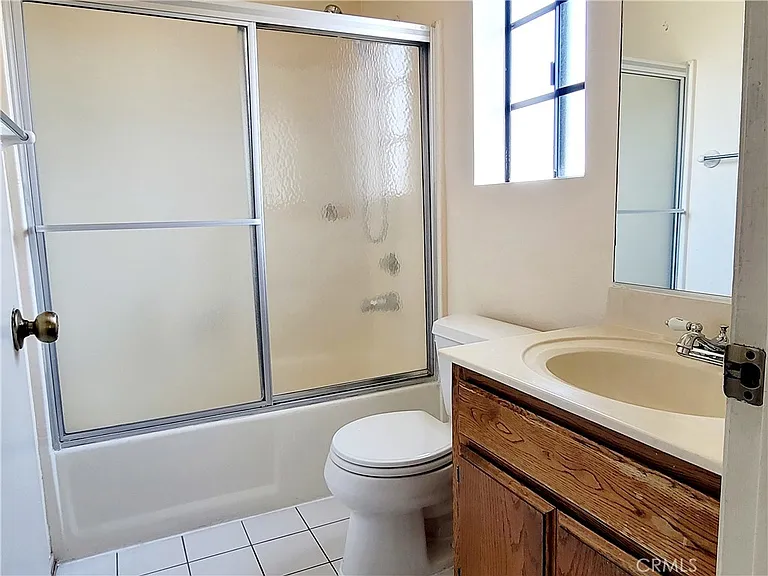 2411 S Baldwin Ave #B — Photo 7