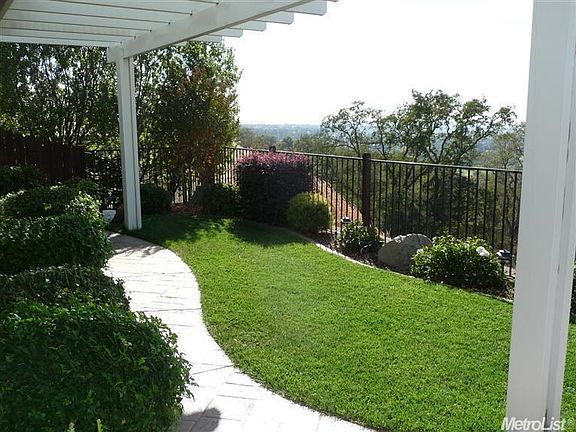 3rd image of 3820 Coldwater Dr