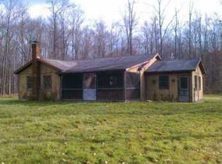 8342 Cox Rd, Windsor, OH 44099